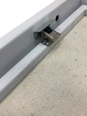 Люк под плитку Нажимной Железяка Mini 200*750 Люк под плитку Нажимной Железяка Mini 200*750