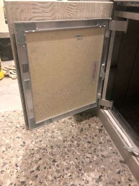 Нажимной Стелс 240*300 Нажимной Стелс 240*300