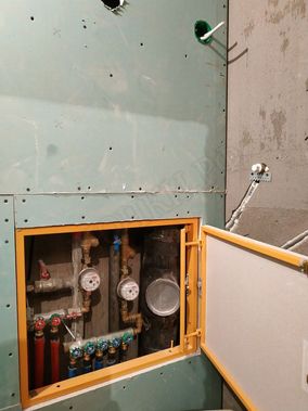 Люк под плитку Нажимной Апельсин 550*500 Люк под плитку Нажимной Апельсин 550*500