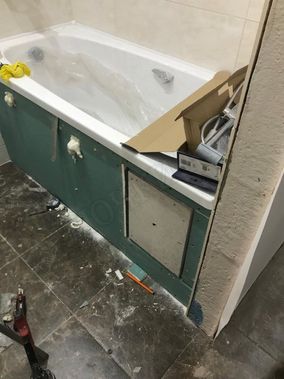 Люк под плитку Нажимной Секрет-Лайт 2 створки 870*500 Люк под плитку Нажимной Секрет-Лайт 2 створки 870*500