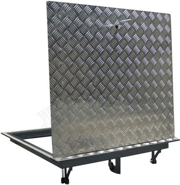 Напольный люк Дворник Уголок, нержавеющий рифленый лист 1200*2600 Напольный люк Дворник Уголок, нержавеющий рифленый лист 1200*2600