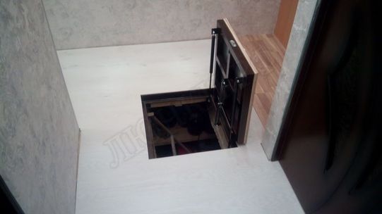 Напольный люк Самоподъемный Невидимка короб 800*1250 Напольный люк Самоподъемный Невидимка короб 800*1250