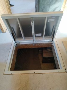 Напольный люк Самоподъемный Невидимка уголок 2 створки 1000*1350 Напольный люк Самоподъемный Невидимка уголок 2 створки 1000*1350