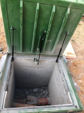 Люк под брусчатку Брус Ли Стальной, Съемная дверца 500*1200 Люк под брусчатку Брус Ли Стальной, Съемная дверца 500*1200