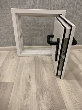 Люк сантехнический Противопожарный EIS60, 1 створка 500*600 Люк сантехнический Противопожарный EIS60, 1 створка 500*600